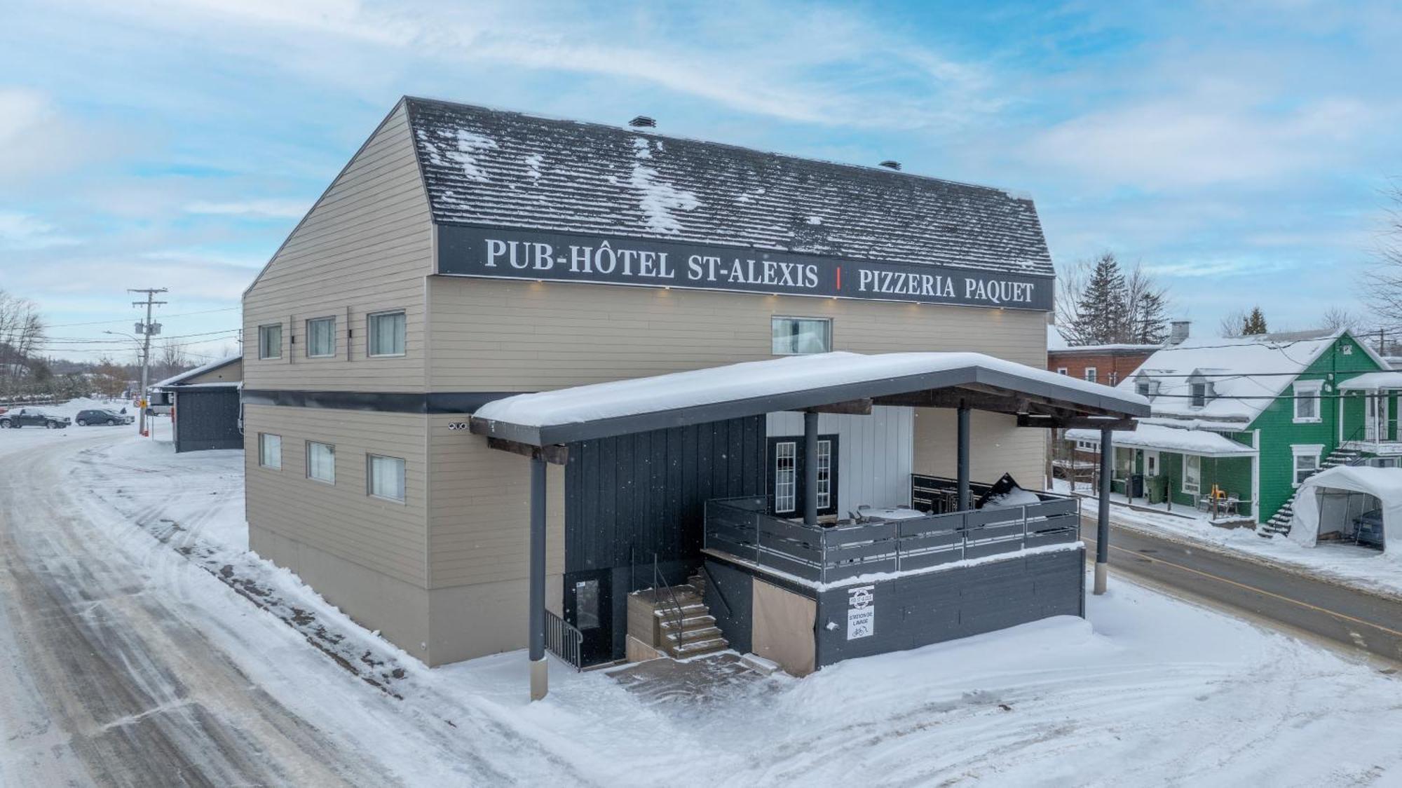 Hotel St-Alexis Saint-Raymond Luaran gambar