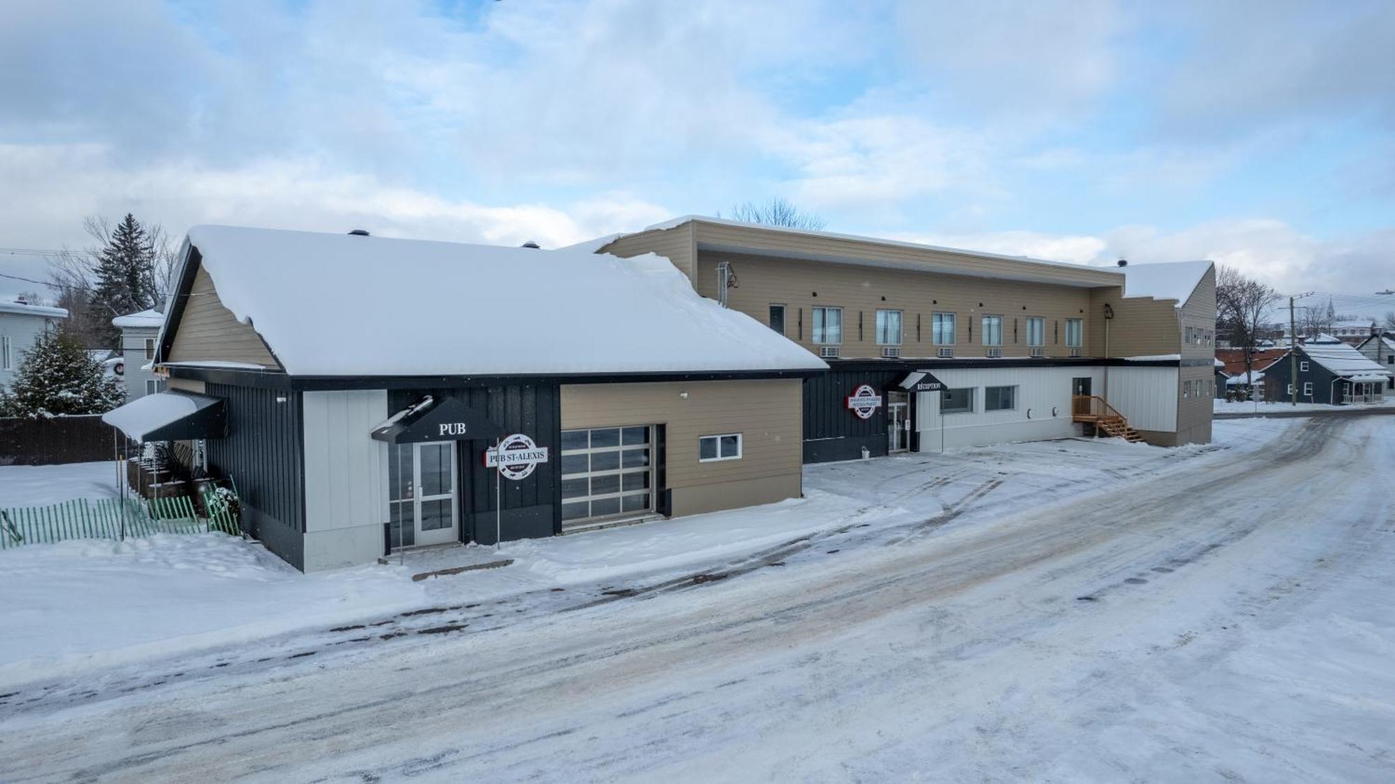 Hotel St-Alexis Saint-Raymond Luaran gambar